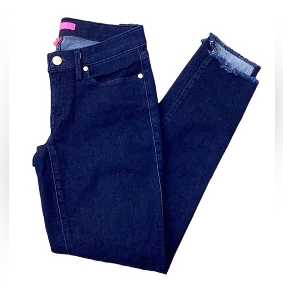 LILLY PULITZER DARK BLUE WASH SKINNY JEANS RAW HEM SIZE 2 - Picture 3 of 12